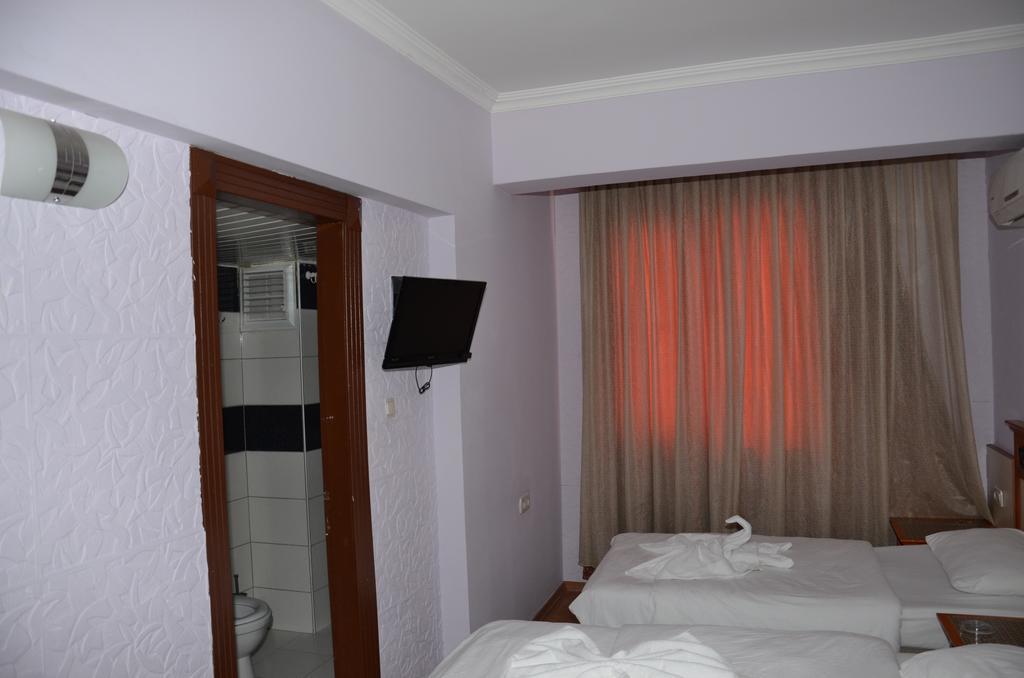 Ozturk Hotel Анталія Номер фото