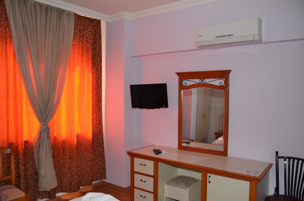 Ozturk Hotel Анталія Номер фото